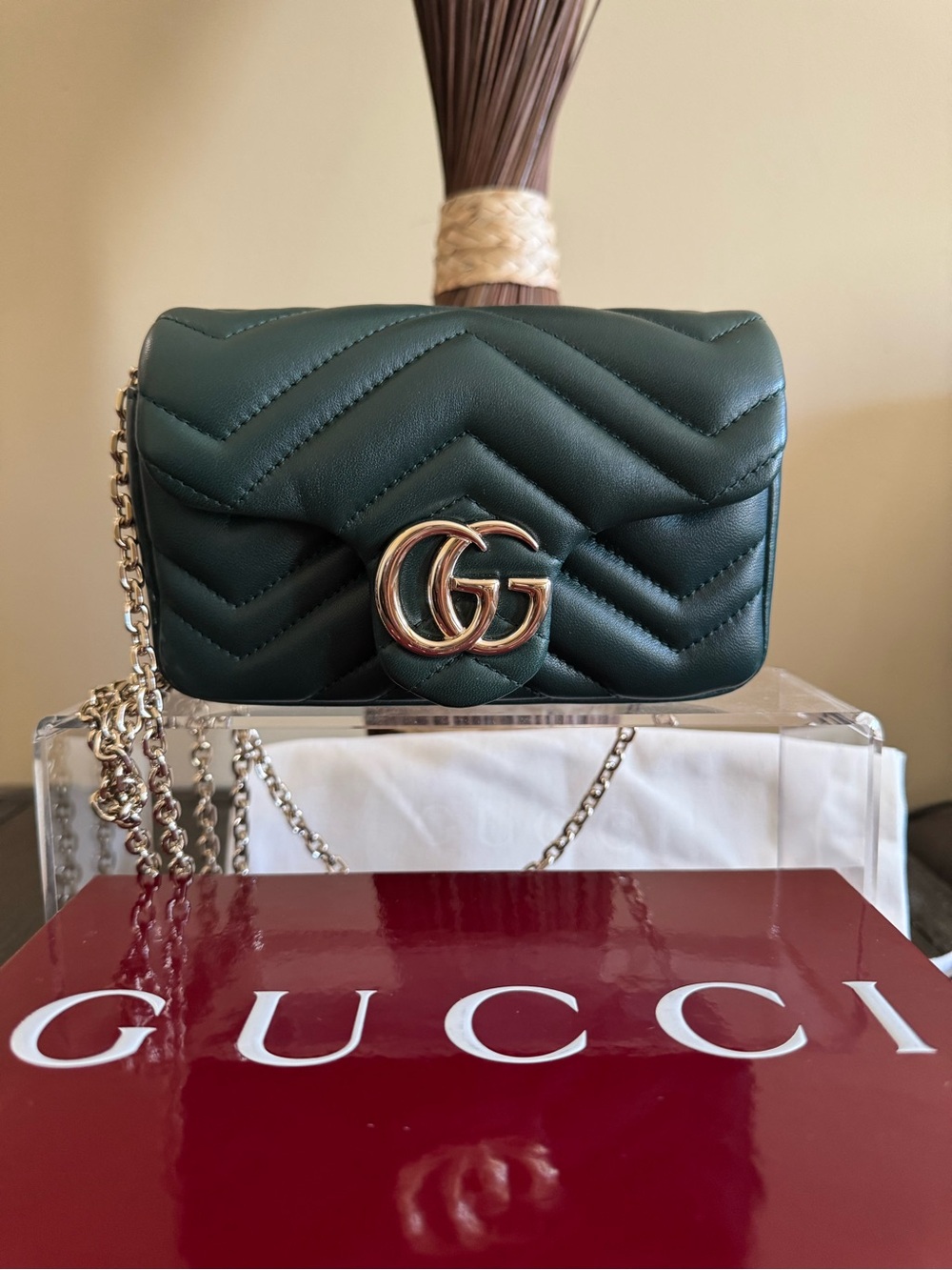 Gucci Green Mini Marmont Leather Crossbody Bag with Gold Hardware